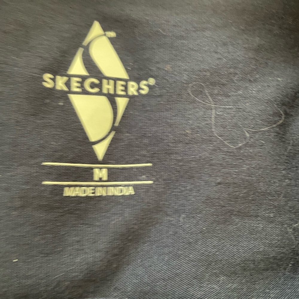 Skechers women’s Dark Blue Short Sleeve Tee - Picture 2 of 2